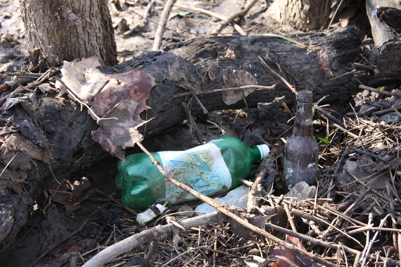 Human Detritus Deposits Following White River Flooding 2